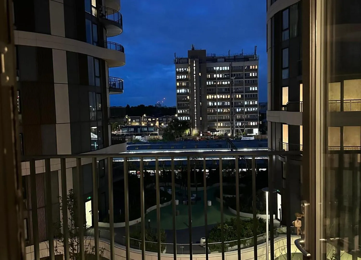 London Central Artistic Flat United Kingdom